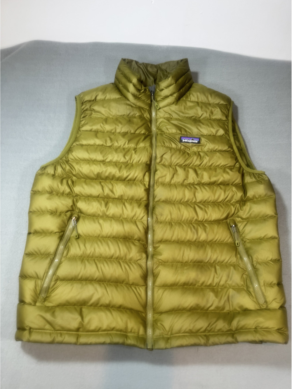 Patagonia Men's Down Sweater Vest Willow Herb Green